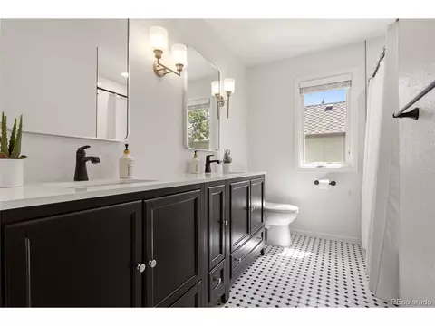 Bath - 16254 E Prentice Pl, Centennial, CO 80015 photo 4 of 5