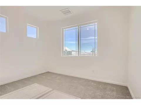 27560 E Cedar Pl, Aurora, CO 80018 photo 9