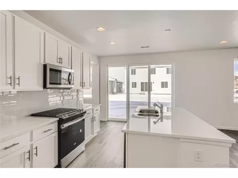 27560 E Cedar Pl, Aurora, CO 80018 photo 7