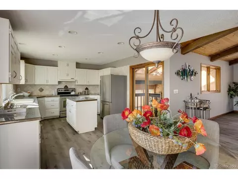 4792 Valhalla Dr, Boulder, CO 80301 photo 9