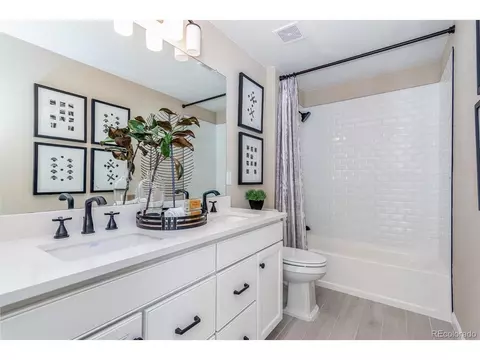 4313 S Liverpool Ct, Aurora, CO 80015 photo 21