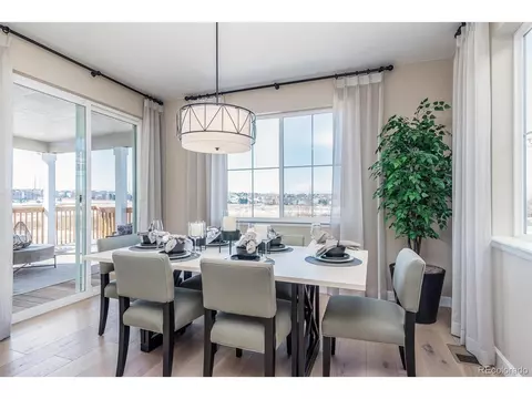 4313 S Liverpool Ct, Aurora, CO 80015 photo 11