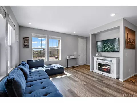 21260 E Radcliff Pl, Aurora, CO 80015 photo 4