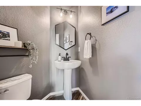19745 E 62nd Pl, Aurora, CO 80019 photo 9