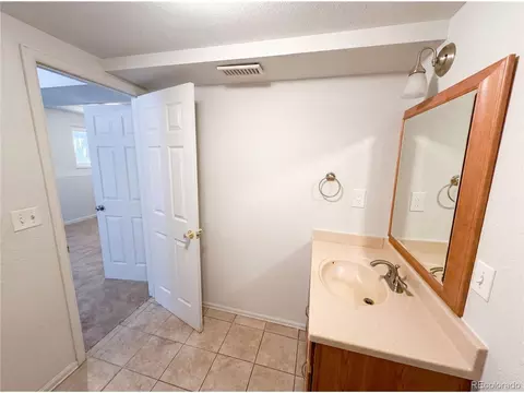 Bath - 301 4th St, La Junta, CO 81050 photo 3 of 4