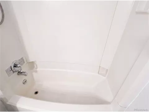 Bath - 301 4th St, La Junta, CO 81050 photo 4 of 4