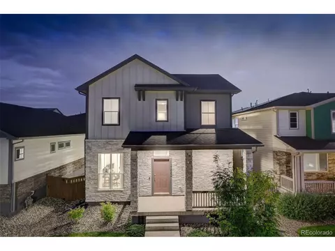 21554 E 59th Dr, Aurora, CO 80019
