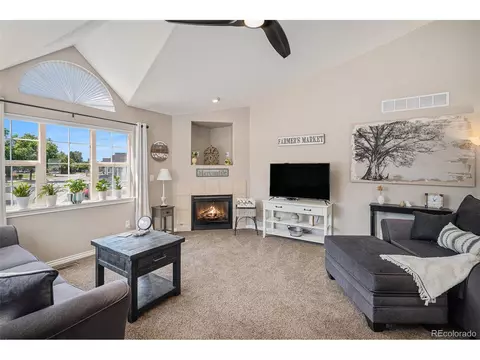 18390 E Colgate Pl, Aurora, CO 80013 photo 3