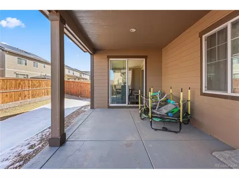 Exterior - 25503 E 5th Ave, Aurora, CO 80018 photo 2 of 4