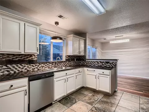 15619 E 51st Dr, Denver, CO 80239 photo 11