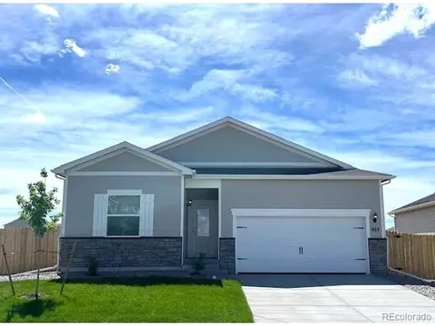 927 Savona Ave, Fort Lupton, CO 80621