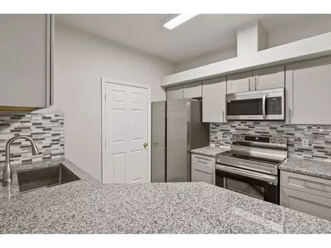 19019 E Warren Dr #H102, Aurora, CO 80013