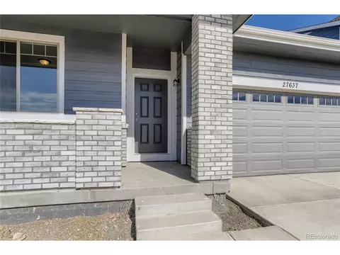 27637 E Maple Ave, Aurora, CO 80018 photo 3