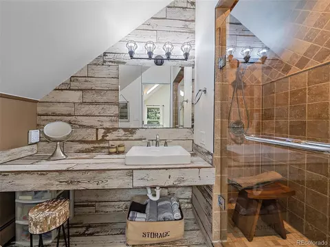 Bath - 11772 Meadow Dr, Conifer, CO 80433 photo 2 of 3