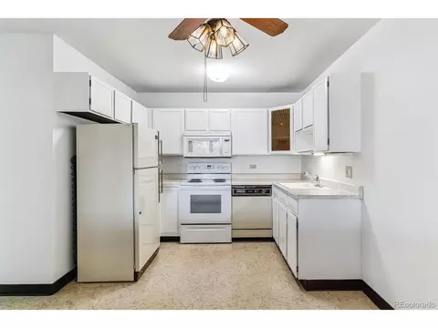 635 S Alton Way #12C, Denver, CO 80247