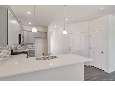 21914 E 9th Pl, Aurora, CO 80018 photo 8