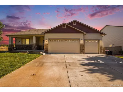 318 Sunset Dr, La Salle, CO 80645