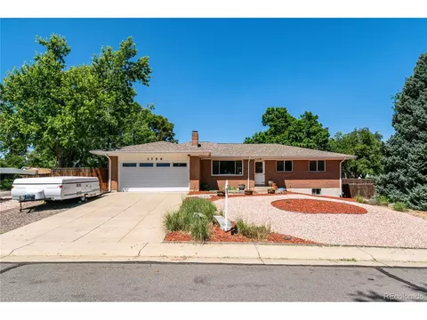 1759 S Van Gordon Ct, Lakewood, CO 80228