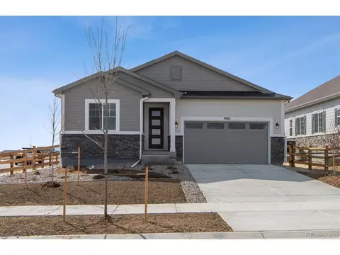 3965 N Irvington St, Aurora, CO 80019