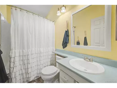 Bath - 972 Wampum Ln, Como, CO 80432 photo 4 of 4