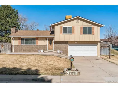 5845 W Morraine Ave, Littleton, CO 80128