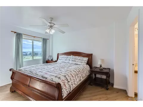 18652 E 40th Pl, Denver, CO 80249 photo 11