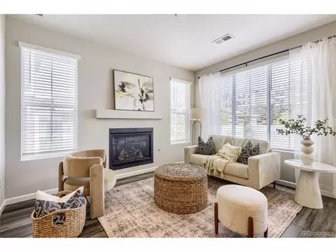 Living - 23588 E Ida Dr #B, Aurora, CO 80016 photo 2 of 3