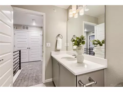 Bath - 23588 E Ida Dr #B, Aurora, CO 80016 photo 4 of 5