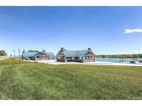 Exterior - 23588 E Ida Dr #B, Aurora, CO 80016 photo 8 of 8