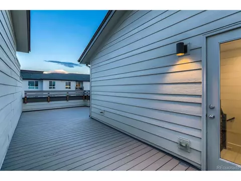 2575 Newark Ct, Aurora, CO 80010 photo 28