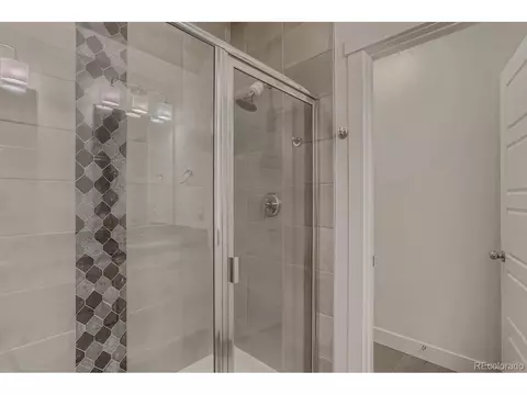 2575 Newark Ct, Aurora, CO 80010 photo 18