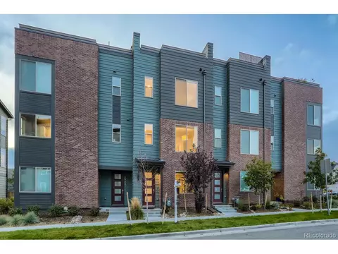 2575 Newark Ct, Aurora, CO 80010 photo 1