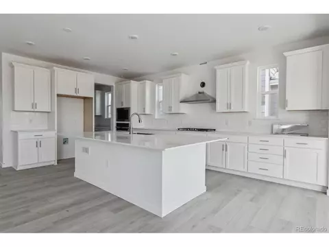 25234 E Warren Pl, Aurora, CO 80018 photo 6