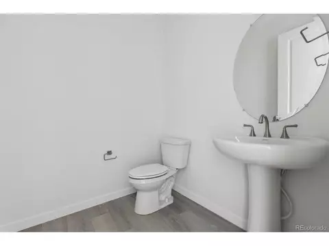 25234 E Warren Pl, Aurora, CO 80018 photo 4