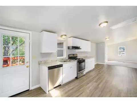655 N 5th St, Bennett, CO 80102 photo 8