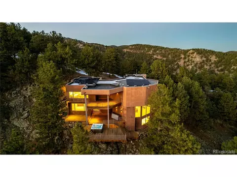 1077 Carriage Hills Dr, Boulder, CO 80302