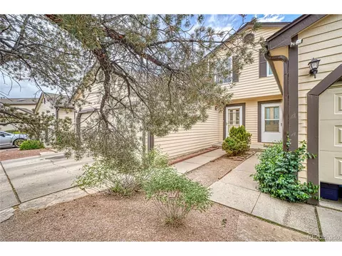 2445 Lexington Village Ln, Colorado Springs, CO 80916