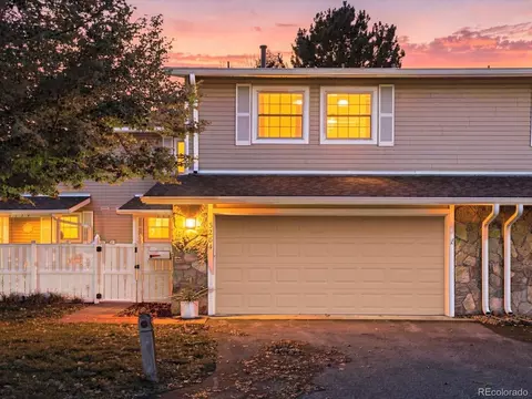 3284 S Heather Gardens Way, Aurora, CO 80014
