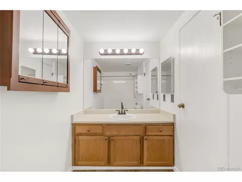 433 Wright St #105, Lakewood, CO 80228 photo 25