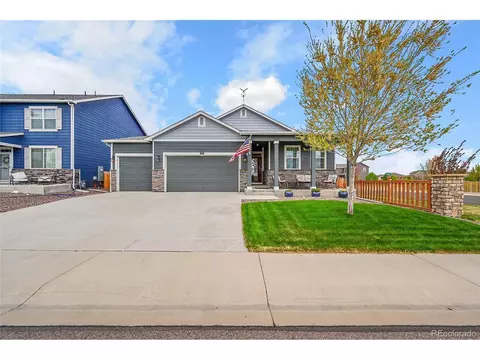 1570 Clarendon Dr, Windsor, CO 80550