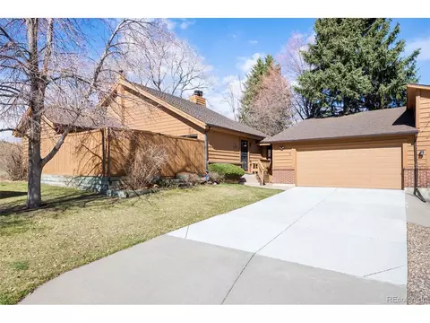 78 S Eagle Cir, Aurora, CO 80012