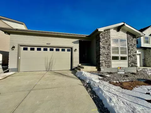 4607 Short Horn Dr, Johnstown, CO 80534