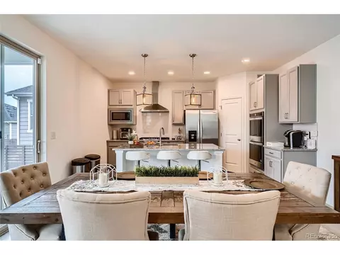 27007 E Maple Ave, Aurora, CO 80018 photo 8