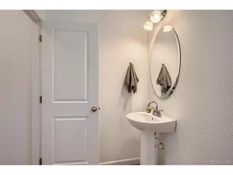 27007 E Maple Ave, Aurora, CO 80018 photo 12