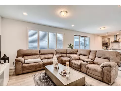 27007 E Maple Ave, Aurora, CO 80018 photo 10