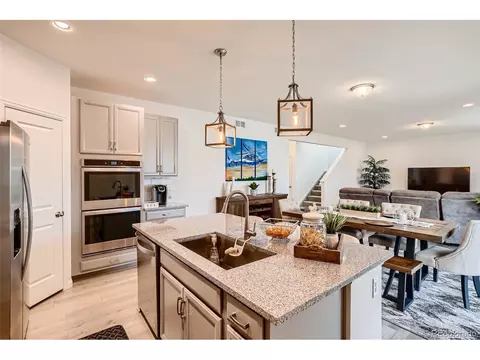 27007 E Maple Ave, Aurora, CO 80018 photo 7