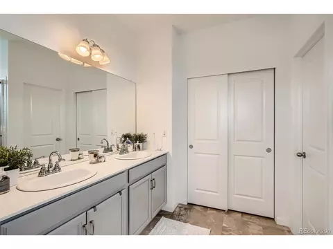 27007 E Maple Ave, Aurora, CO 80018 photo 16