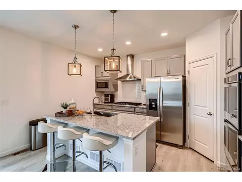 27007 E Maple Ave, Aurora, CO 80018 photo 5