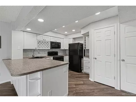 Kitchen - 8500 E Jefferson Ave #12E, Denver, CO 80237 photo 2 of 2