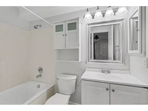 Bath - 8500 E Jefferson Ave #12E, Denver, CO 80237 photo 2 of 2